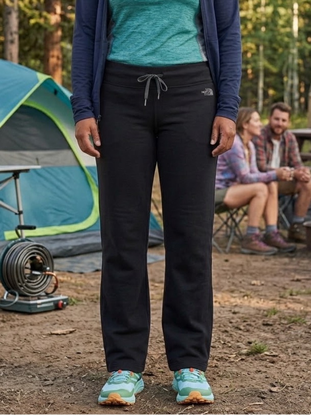 The North Face Women's Black Straight-Leg Drawstring Track Pants